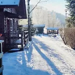 Stanica Pod Zadzierna Caloroczne Chalet