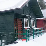 Stanica Pod Zadzierna Caloroczne Chalet