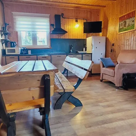 Stanica Pod Zadzierna Caloroczne * Lubawka