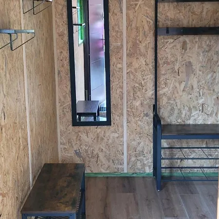 Stanica Pod Zadzierna Caloroczne