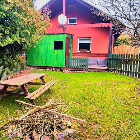 Stanica Pod Zadzierna Caloroczne Chalet