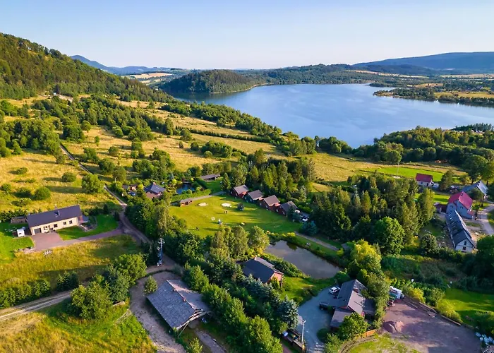 Stanica Pod Zadzierna Caloroczne Chalet *