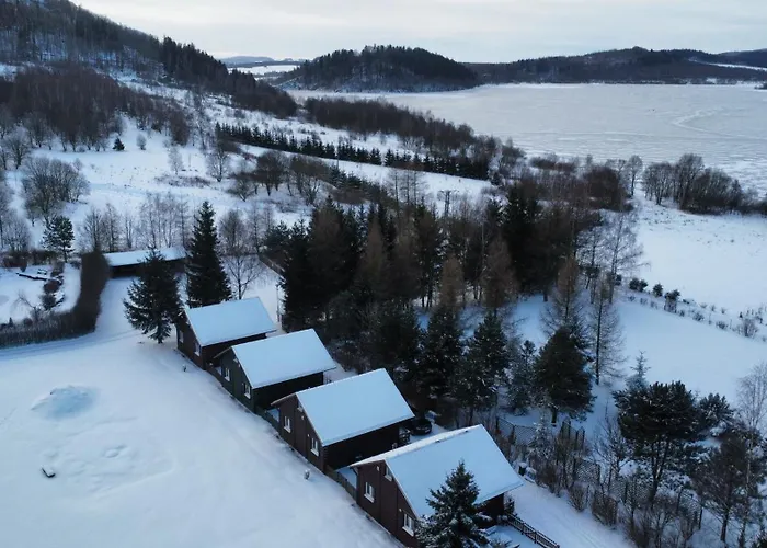 Stanica Pod Zadzierna Caloroczne Chalet *